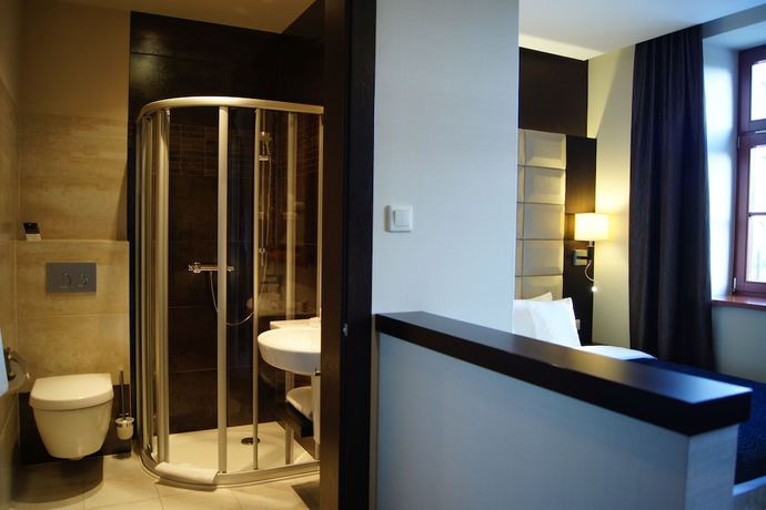Imagen de la habitación del Hotel Arte, Brzeg. Foto 20