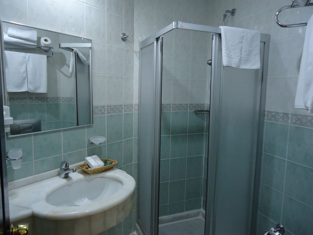 Imagen de la habitación del Hotel Artefes Old City. Foto 8