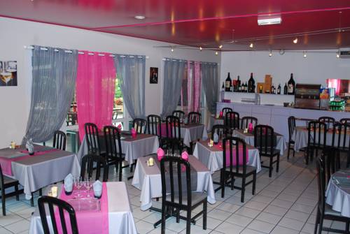 Imagen de la habitación del Hotel Artel. Foto 15