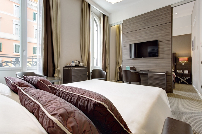 Imagen de los interiores del Hotel Artemide, Roma. Foto 15