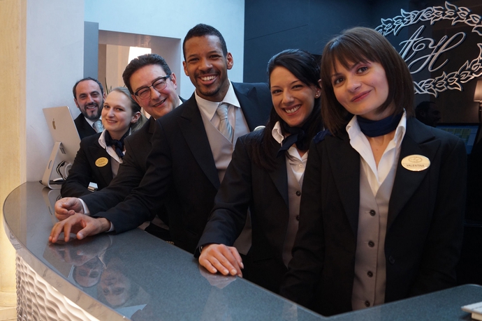 Imagen de los interiores del Hotel Artemide, Roma. Foto 16