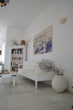 Imagen general del Hotel Artemis, Ant&iacute;paros Ciudad. Foto 4