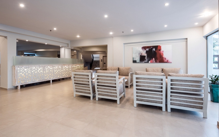 Imagen de los interiores del Hotel Artemis Apartments. Foto 8