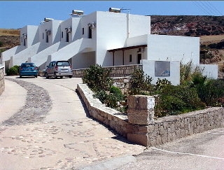 Imagen general del Hotel Artemis Bungalows, Milo. Foto 3
