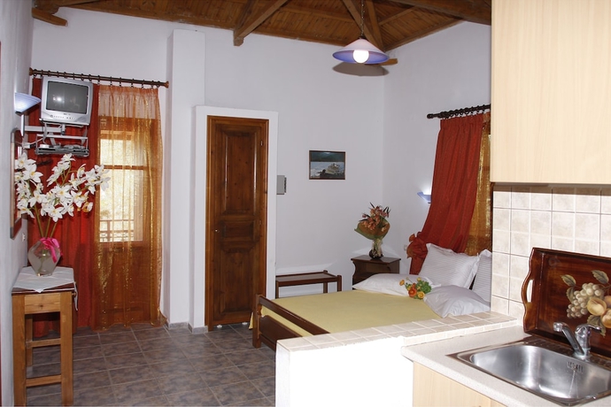 Imagen de la habitación del Hotel Artemis Bungalows, Skopelos. Foto 7