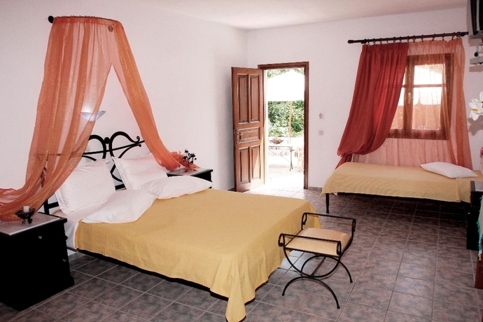 Imagen de la habitación del Hotel Artemis Bungalows, Skopelos. Foto 10