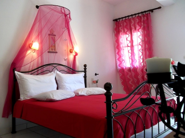 Imagen de la habitación del Hotel Artemis Bungalows, Skopelos. Foto 12