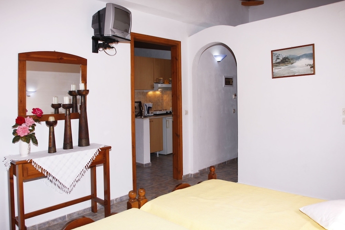 Imagen de la habitación del Hotel Artemis Bungalows, Skopelos. Foto 13
