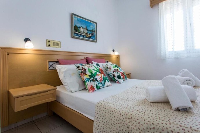 Imagen de la habitación del Hotel Artemis, Naxos. Foto 10