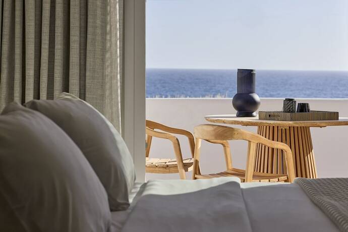 Imagen de la habitación del Hotel Artemis Seaside Resort. Foto 11