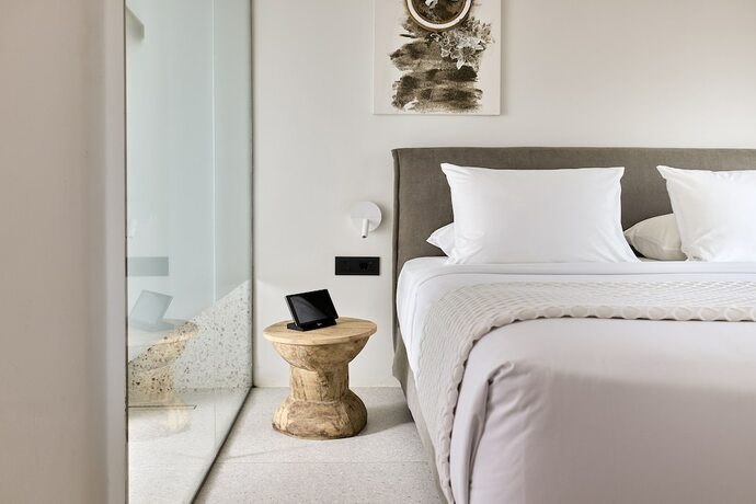 Imagen de la habitación del Hotel Artemis Seaside Resort. Foto 13