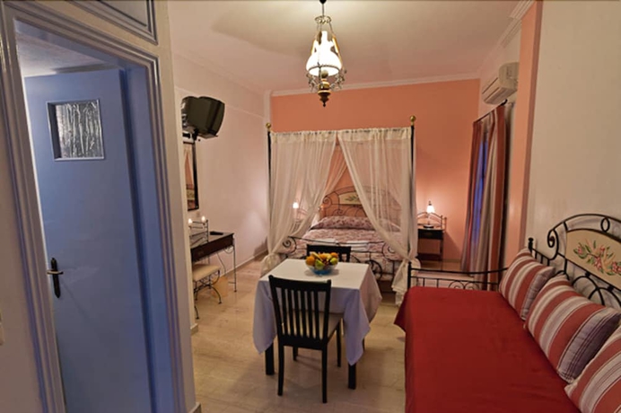 Imagen de la habitación del Hotel Artemis Village. Foto 4