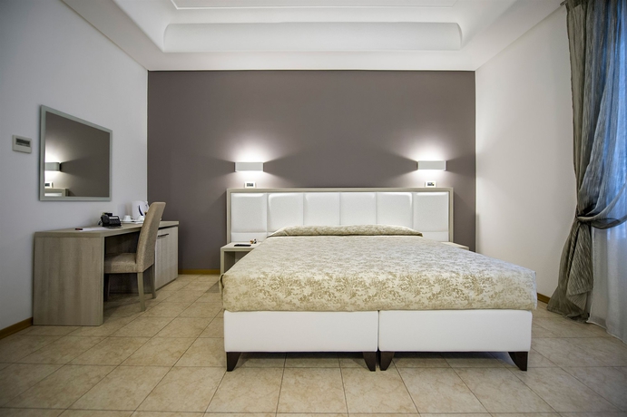 Imagen de la habitación del Hotel Artemisia Palace. Foto 11