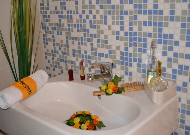 Imagen de la habitación del Hotel Artemisia Resort. Foto 2