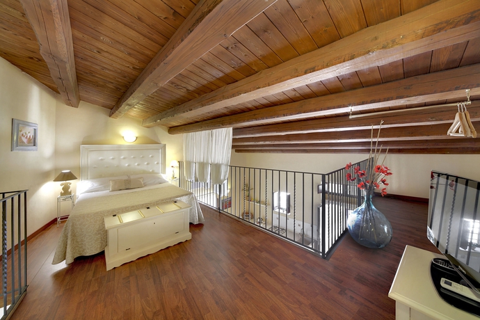 Imagen de la habitación del Hotel Artemisia Resort. Foto 5