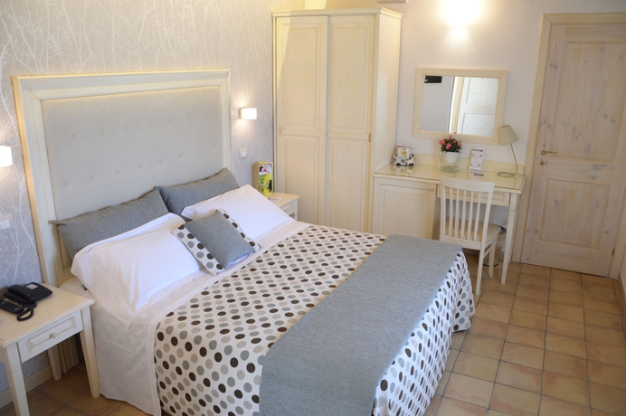 Imagen de la habitación del Hotel Artemisia Resort. Foto 6