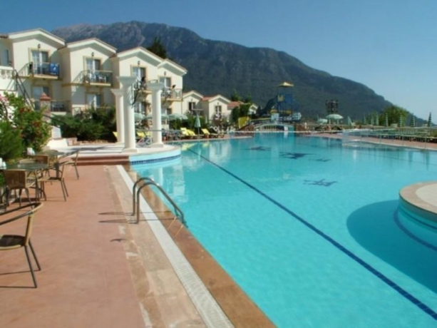 Imagen general del Hotel Artemisia Royal Park. Foto 4