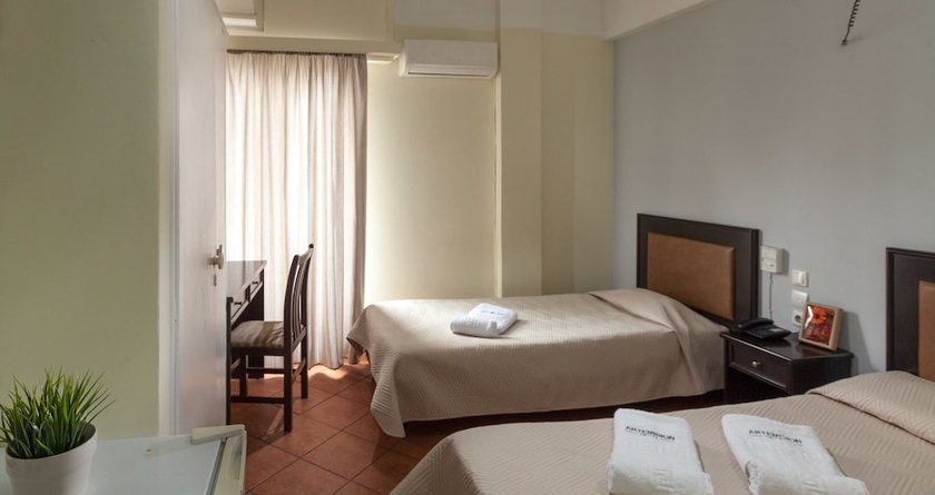 Imagen de la habitación del Hotel Artemision, Atenas. Foto 4