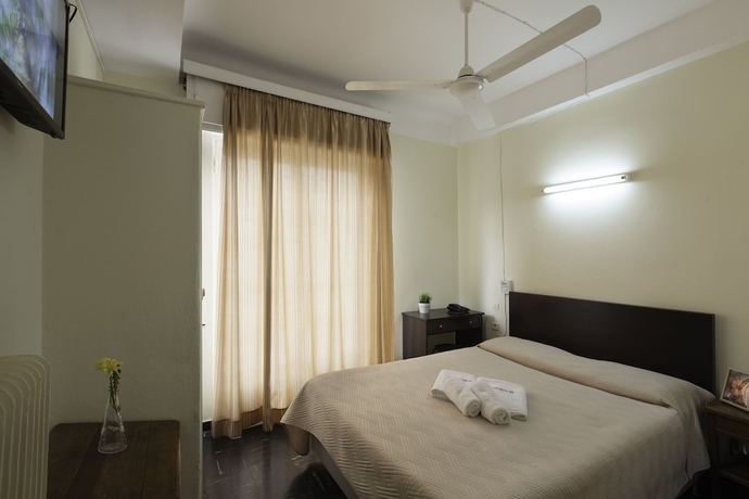 Imagen de la habitación del Hotel Artemision. Foto 8