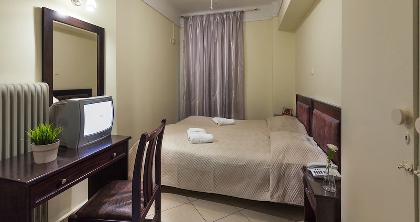 Imagen de la habitación del Hotel Artemision. Foto 10