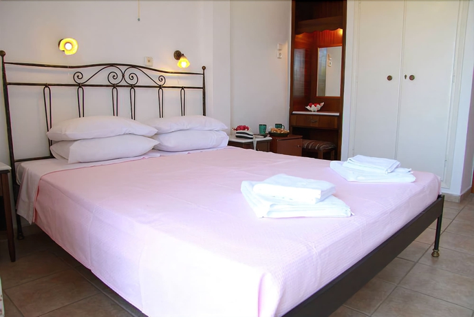 Imagen de la habitación del Hotel Artemon. Foto 3