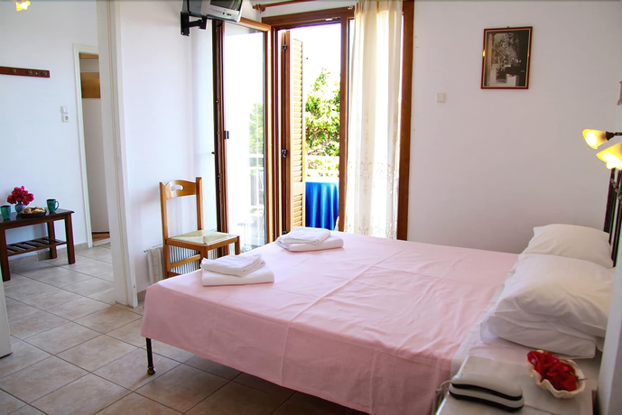 Imagen de la habitación del Hotel Artemon. Foto 4