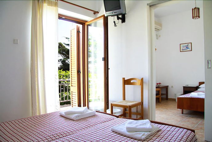 Imagen de la habitación del Hotel Artemon. Foto 11