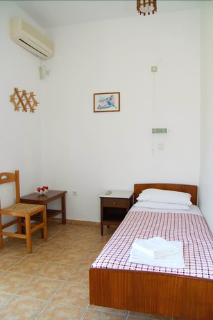 Imagen de la habitación del Hotel Artemon. Foto 17