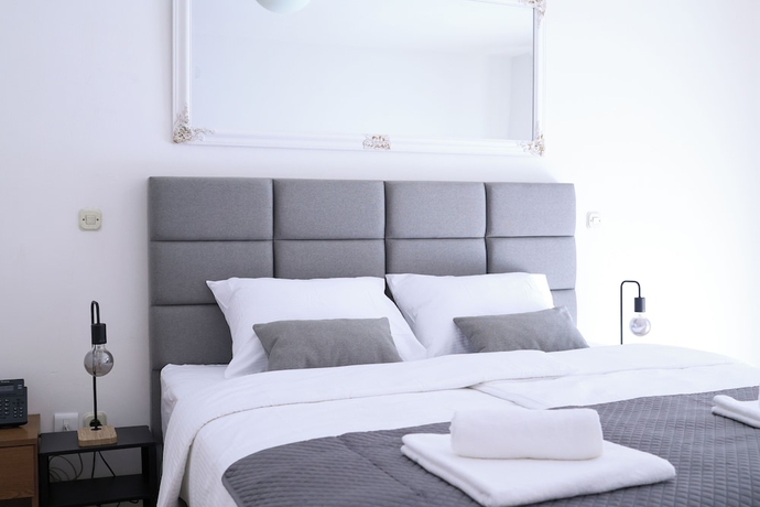 Imagen de la habitación del Hotel Artena. Foto 11