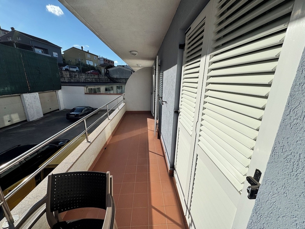 Imagen de la habitación del Hotel Artena. Foto 14