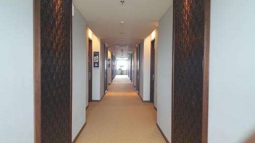 Imagen de la habitación del Hotel Arthama Hotels Losari Makassar. Foto 9