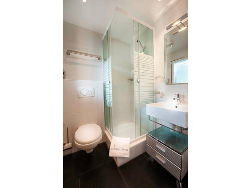 Imagen de la habitación del Hotel Arthaushotel. Foto 14