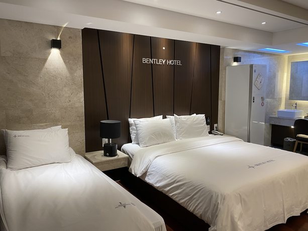Imagen de la habitación del Hotel Artheim. Foto 2