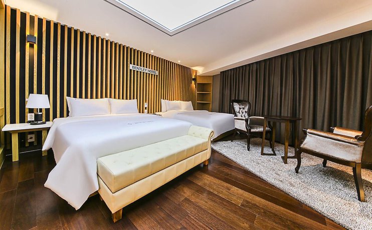 Imagen de la habitación del Hotel Artheim. Foto 6