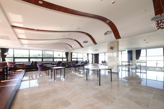 Imagen de los interiores del Hotel Artheim. Foto 20