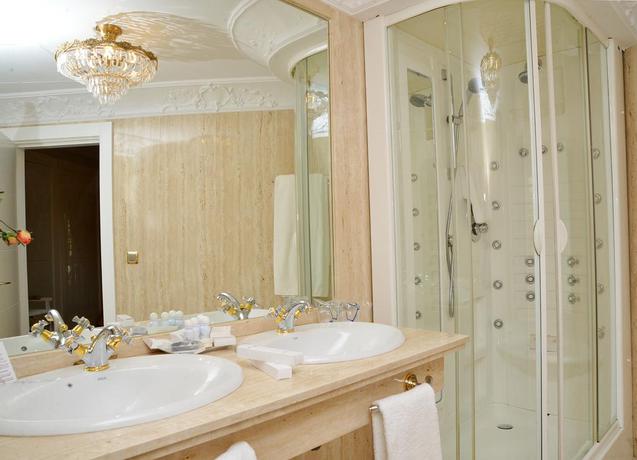 Imagen de la habitación del Hotel Artheus Carmelitas Salamanca. Foto 22