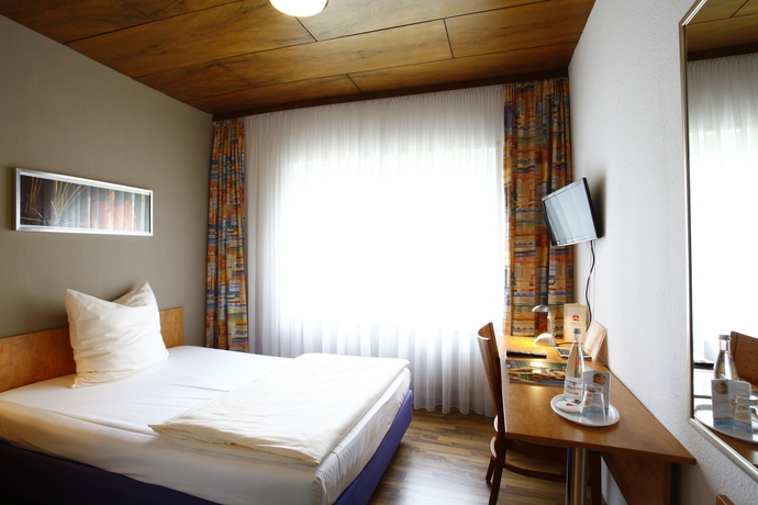 Imagen de la habitación del Hotel Arthotel Ana Eden Karlsruhe. Foto 8