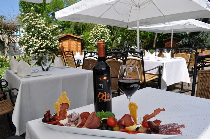 Imagen del bar/restaurante del Hotel Arthotel Ana Eden Karlsruhe. Foto 4