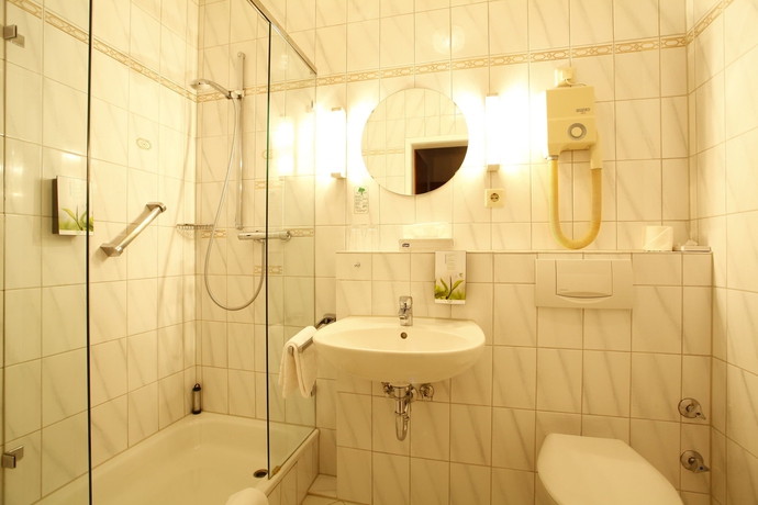 Imagen de la habitación del Hotel Arthotel Ana Eden Karlsruhe. Foto 11