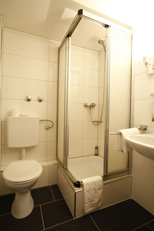 Imagen de la habitación del Hotel Arthotel Ana Eden Karlsruhe. Foto 12