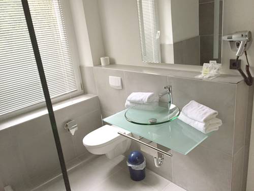 Imagen de la habitación del Hotel Arthotel City. Foto 3