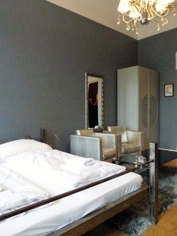 Imagen de la habitación del Hotel Arthotel Connection. Foto 11