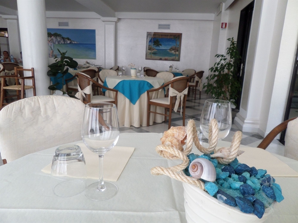 Imagen del bar/restaurante del Hotel Arthotel Gabbiano Azzurro due. Foto 1