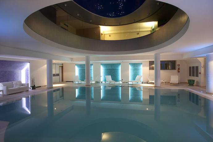 Imagen de la piscina del Hotel Arthotel and Park Lecce. Foto 16