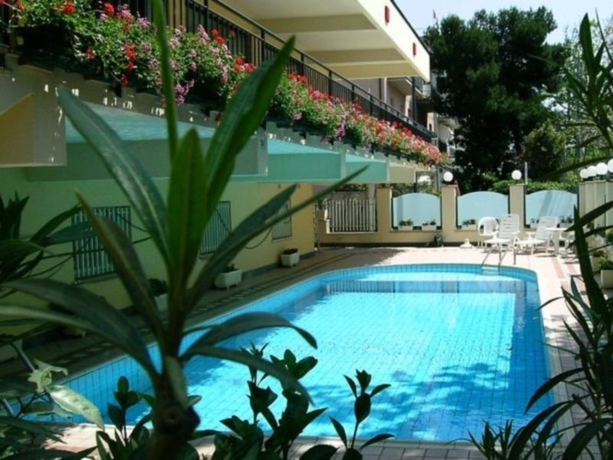 Imagen general del Hotel Artide Beach Front. Foto 6