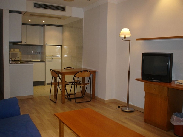 Imagen de los interiores del Hotel Artiem Capri. Foto 11