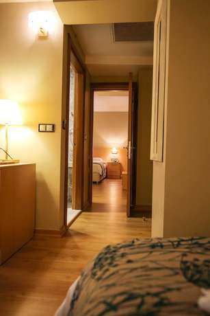 Imagen de la habitación del Hotel Artika. Foto 18