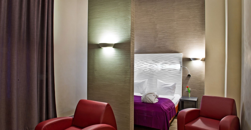 Imagen de los interiores del Hotel Artim. Foto 11