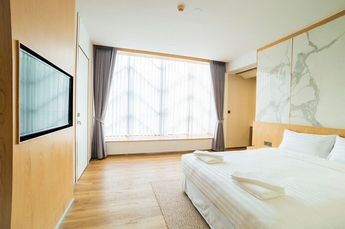 Imagen de la habitación del Hotel Artino. Foto 16
