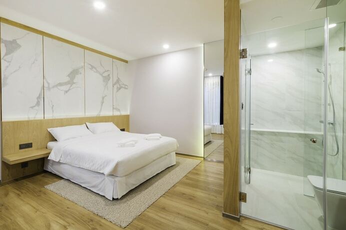 Imagen de la habitación del Hotel Artino. Foto 17